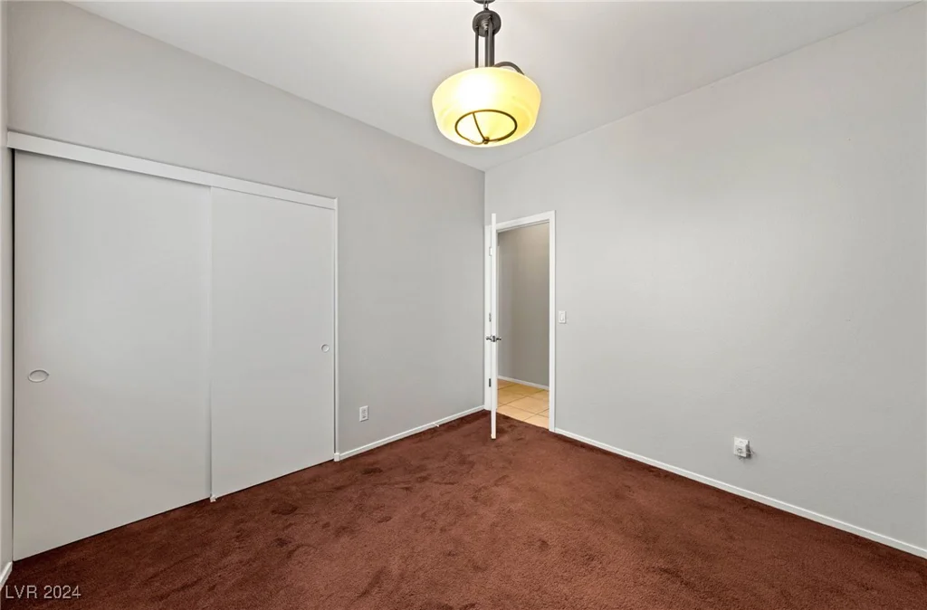 10372 SANTA CRESTA, Las Vegas, NV 89129