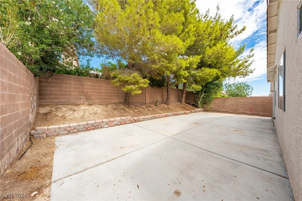 10372 SANTA CRESTA, Las Vegas, NV 89129