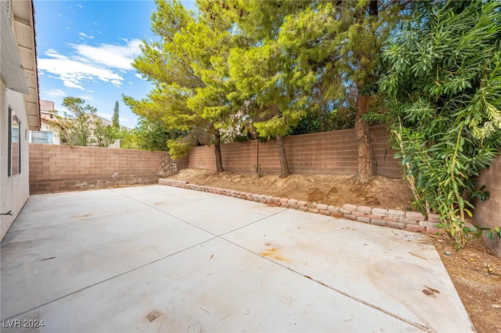 10372 SANTA CRESTA, Las Vegas, NV 89129