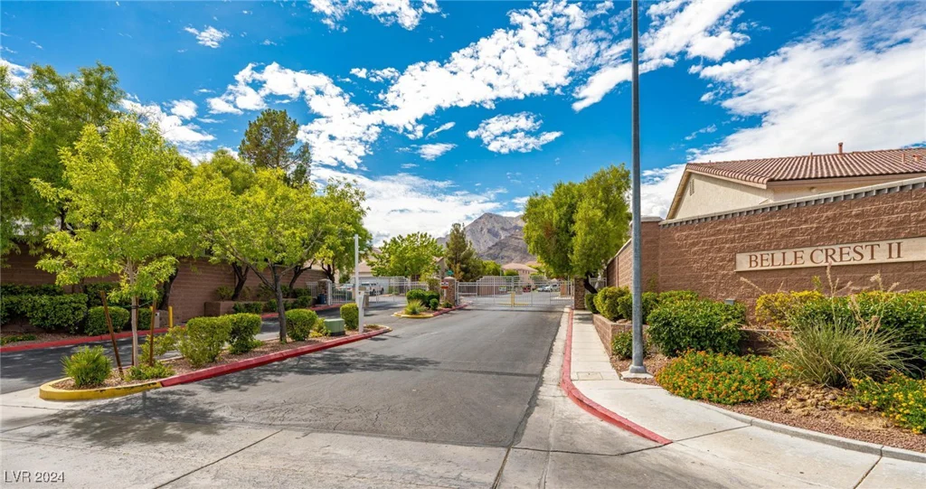 10372 SANTA CRESTA, Las Vegas, NV 89129