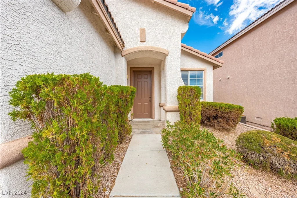 10372 SANTA CRESTA, Las Vegas, NV 89129
