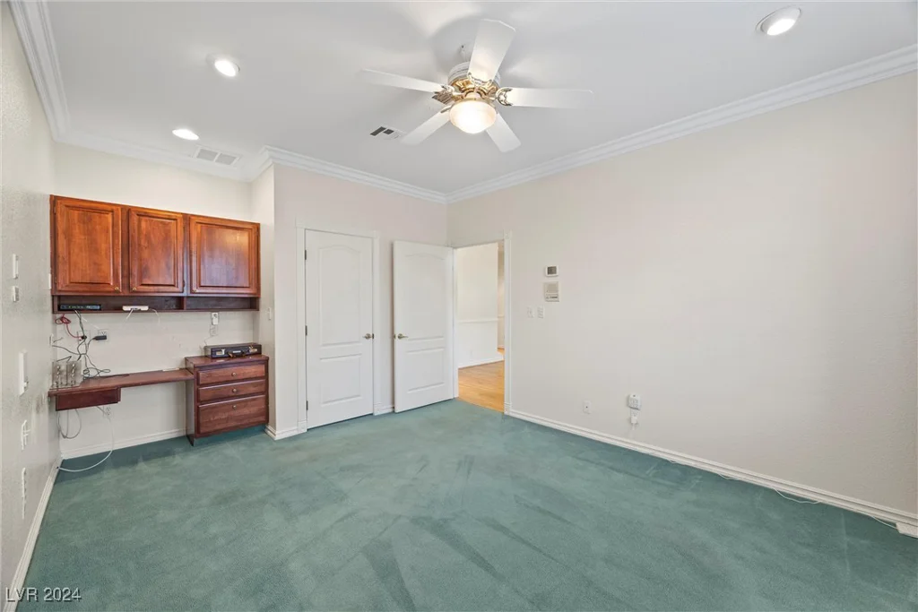 6460 Spanish Garden, Las Vegas, NV 89110