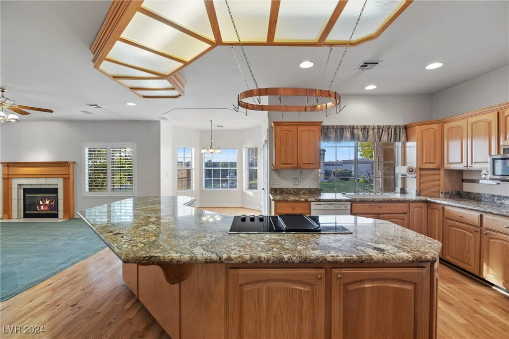 6460 Spanish Garden, Las Vegas, NV 89110
