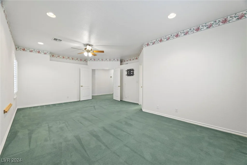 6460 Spanish Garden, Las Vegas, NV 89110