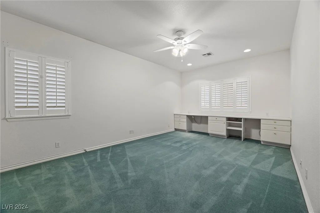 6460 Spanish Garden, Las Vegas, NV 89110