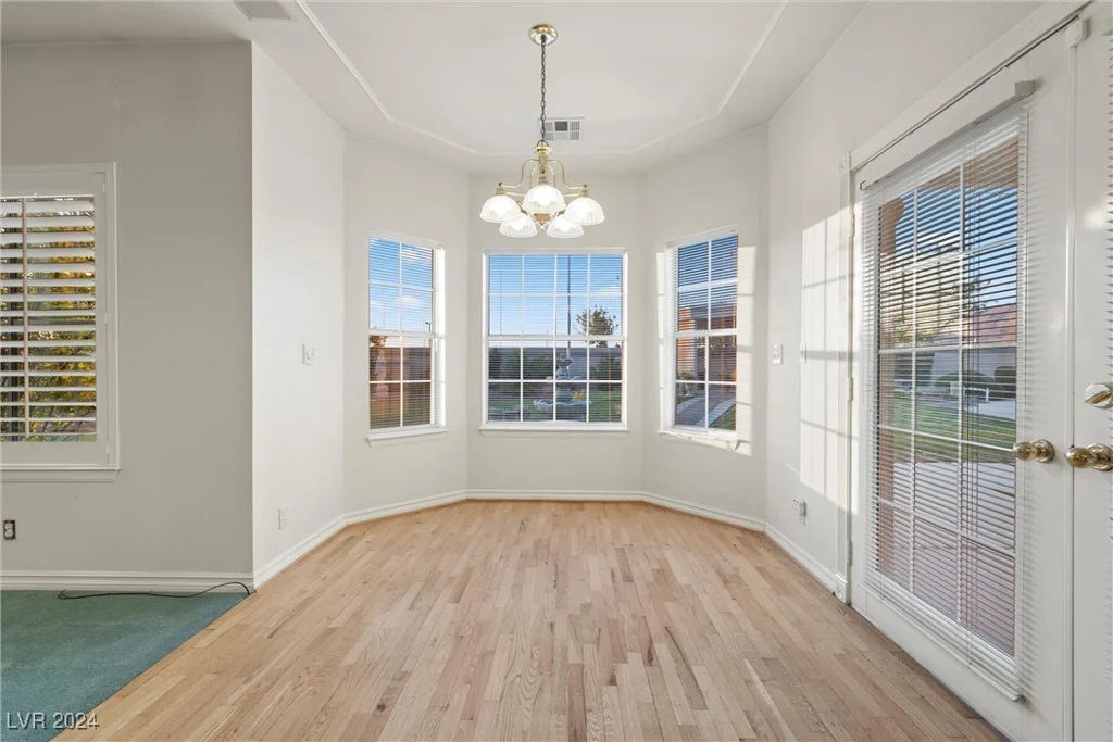 6460 Spanish Garden, Las Vegas, NV 89110