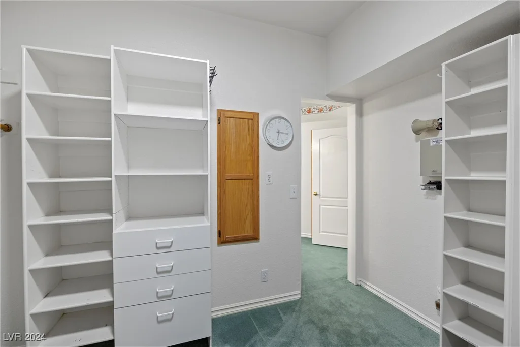 6460 Spanish Garden, Las Vegas, NV 89110