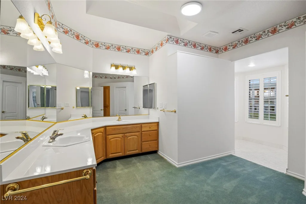 6460 Spanish Garden, Las Vegas, NV 89110