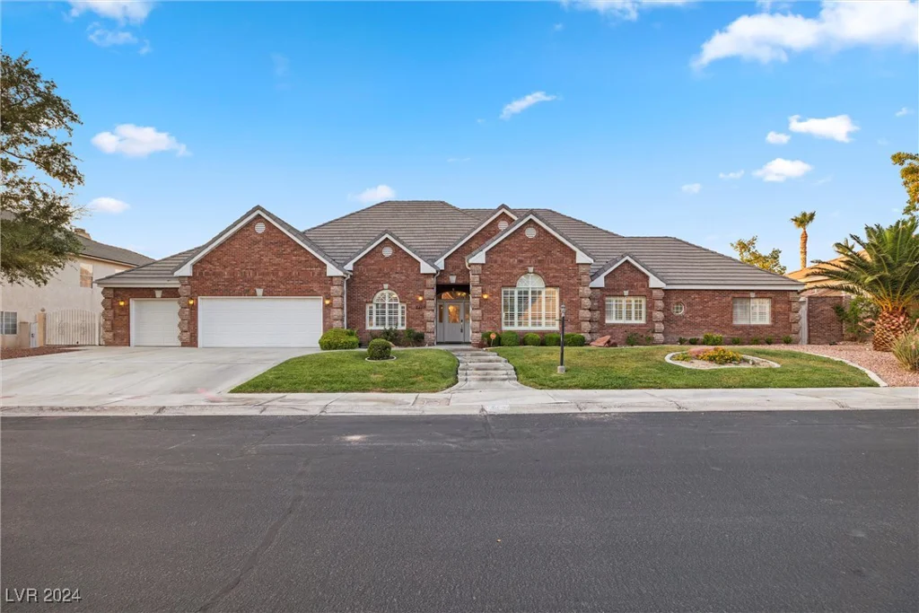 6460 Spanish Garden, Las Vegas, NV 89110