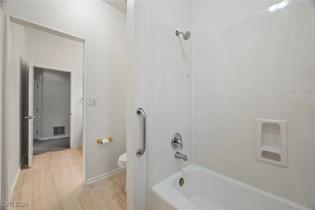 6460 Spanish Garden, Las Vegas, NV 89110