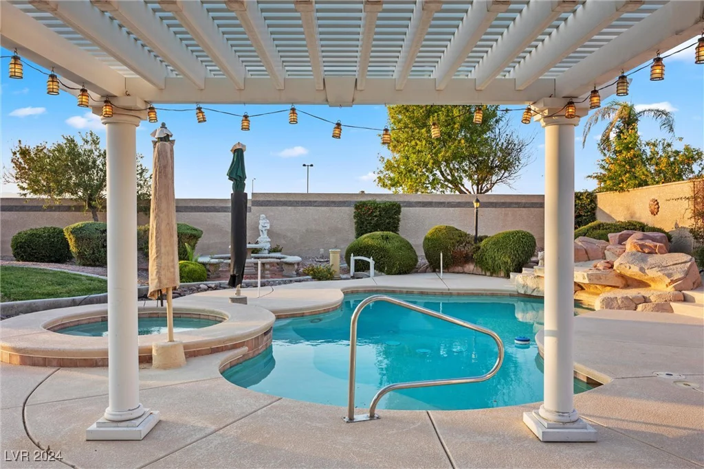 6460 Spanish Garden, Las Vegas, NV 89110