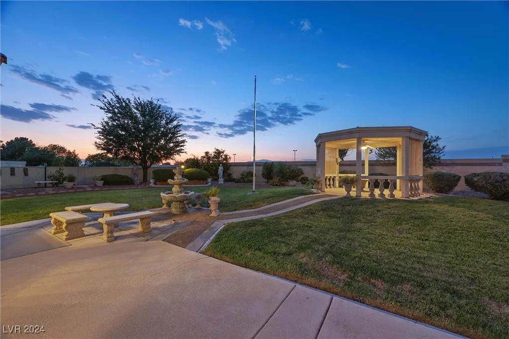 6460 Spanish Garden, Las Vegas, NV 89110