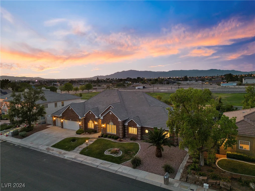 6460 Spanish Garden, Las Vegas, NV 89110