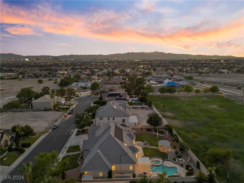 6460 Spanish Garden, Las Vegas, NV 89110