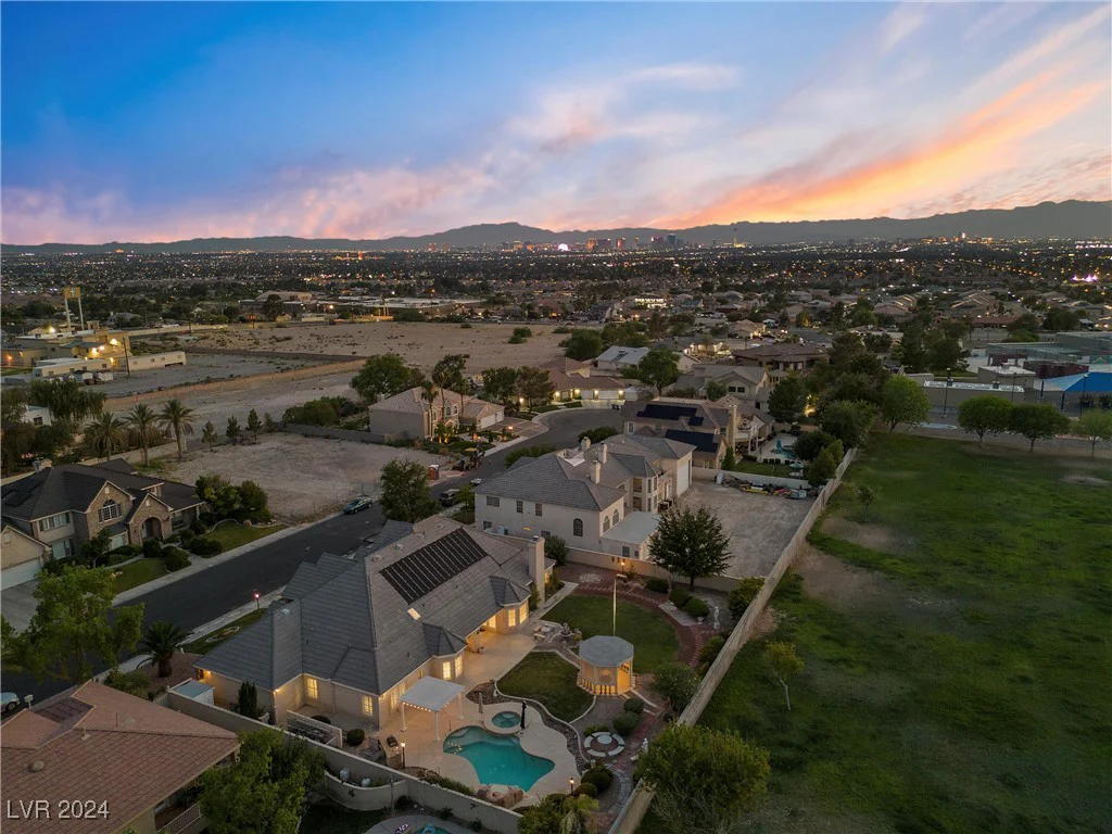 6460 Spanish Garden, Las Vegas, NV 89110