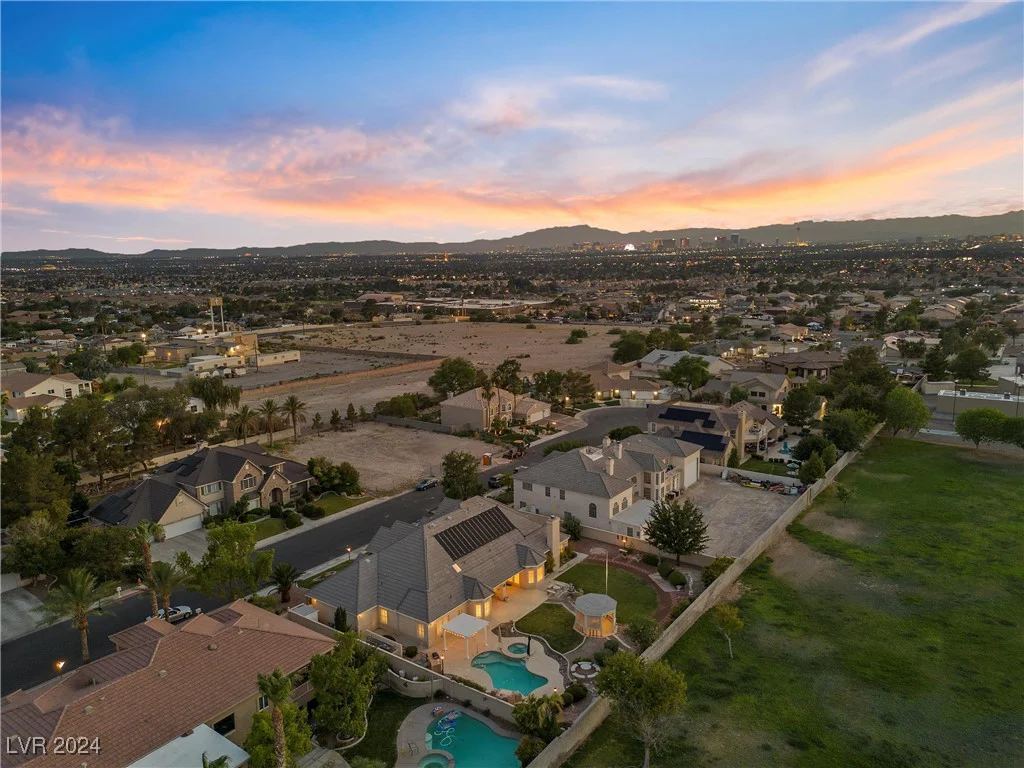 6460 Spanish Garden, Las Vegas, NV 89110