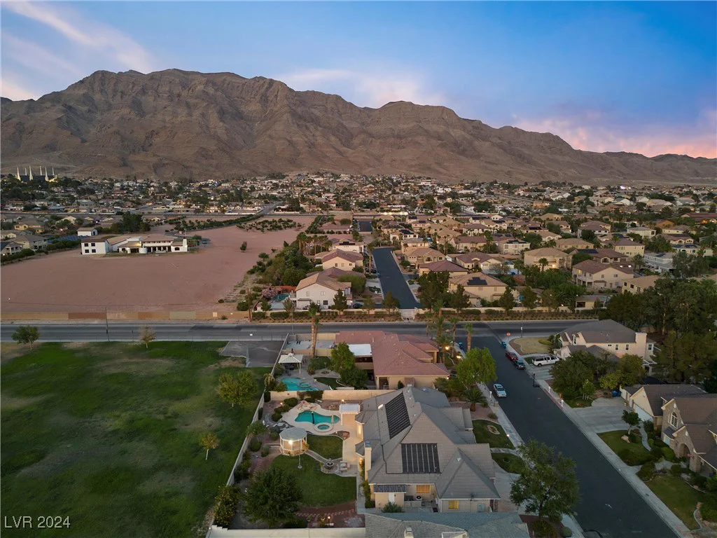 6460 Spanish Garden, Las Vegas, NV 89110