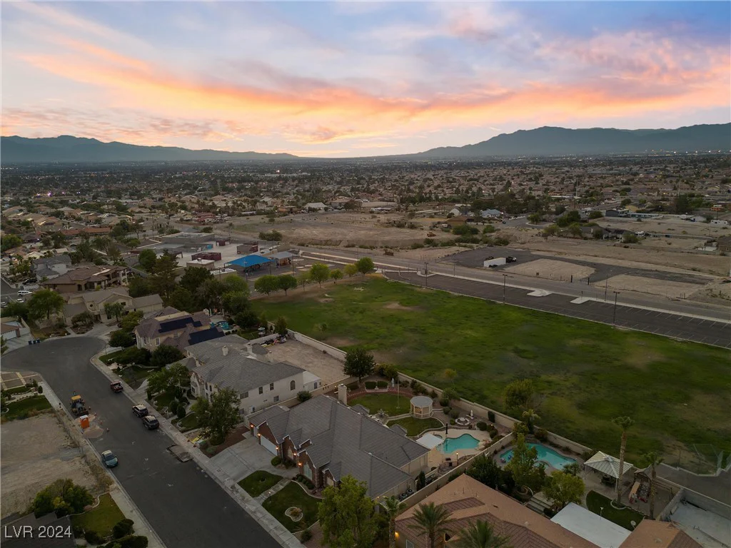 6460 Spanish Garden, Las Vegas, NV 89110