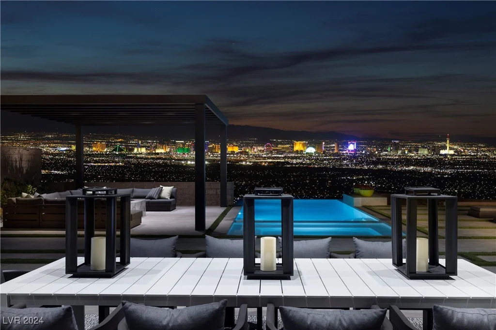 500 Overlook Rim, Henderson, NV 89012