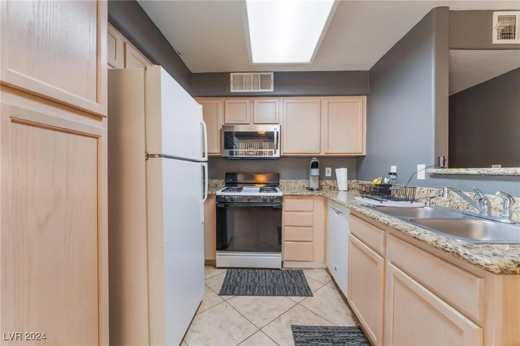 5114 Mandalay Springs, Las Vegas, NV 89120