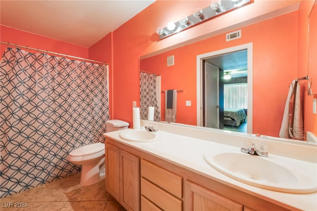 5114 Mandalay Springs, Las Vegas, NV 89120