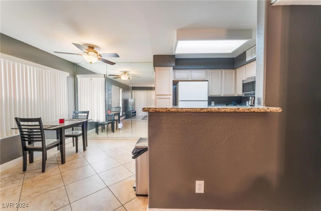 5114 Mandalay Springs, Las Vegas, NV 89120