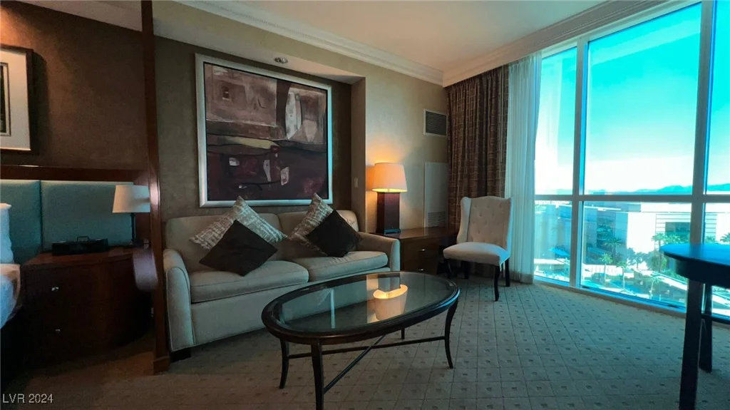 145 HARMON, Las Vegas, NV 89109