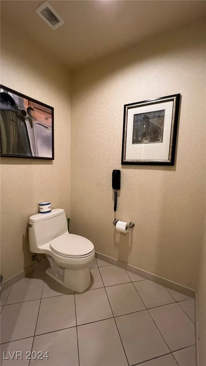 145 HARMON, Las Vegas, NV 89109