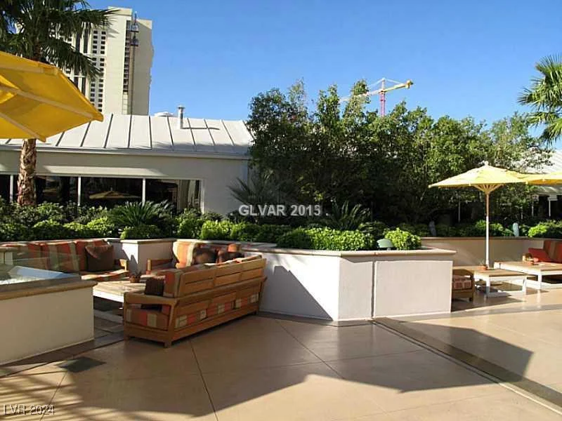 145 HARMON, Las Vegas, NV 89109