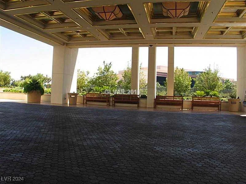 145 HARMON, Las Vegas, NV 89109