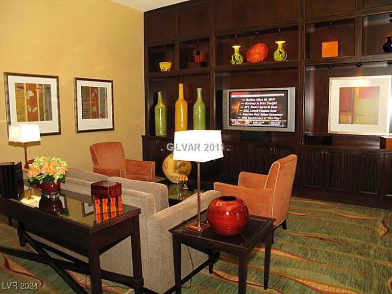 145 HARMON, Las Vegas, NV 89109
