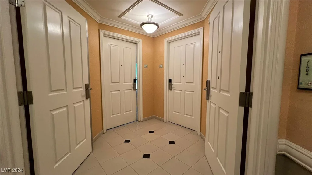 145 HARMON, Las Vegas, NV 89109