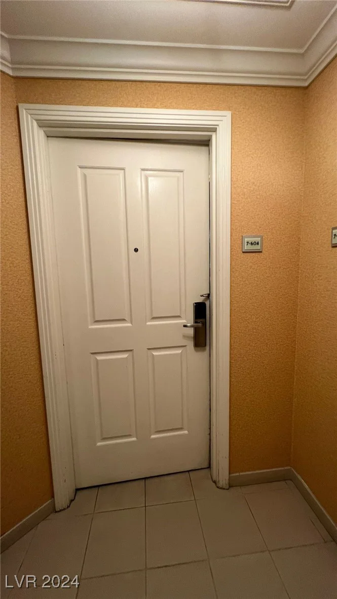 145 HARMON, Las Vegas, NV 89109