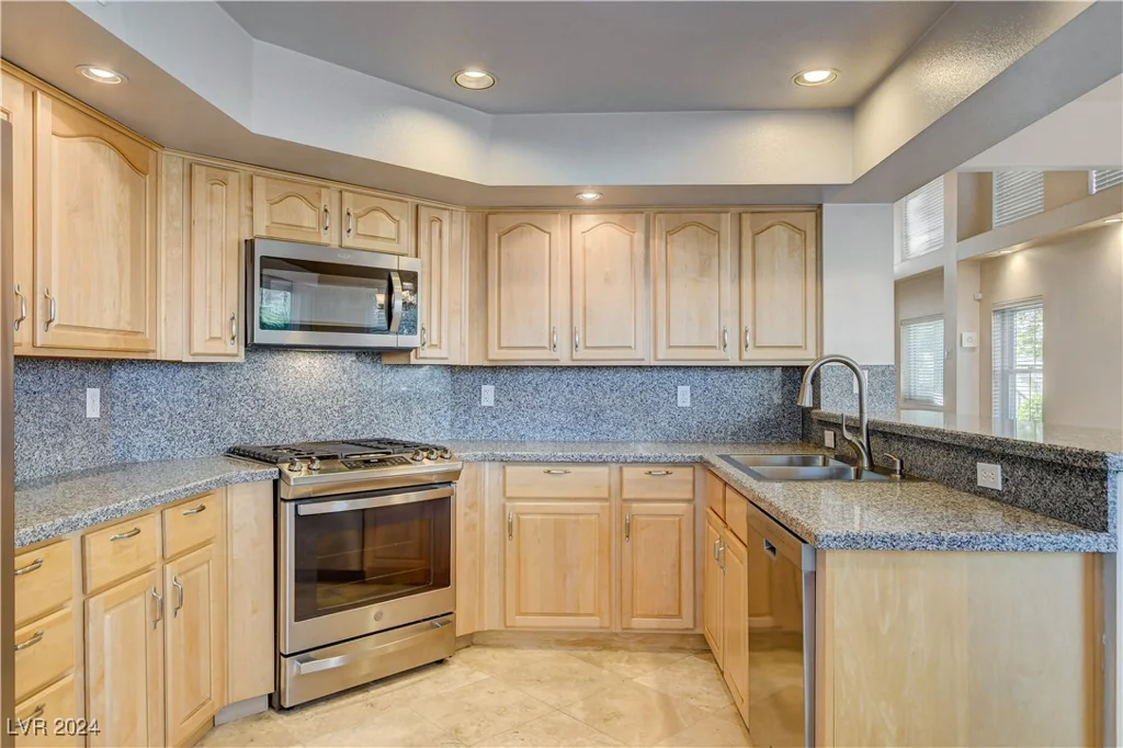 7844 Bluewater, Las Vegas, NV 89128