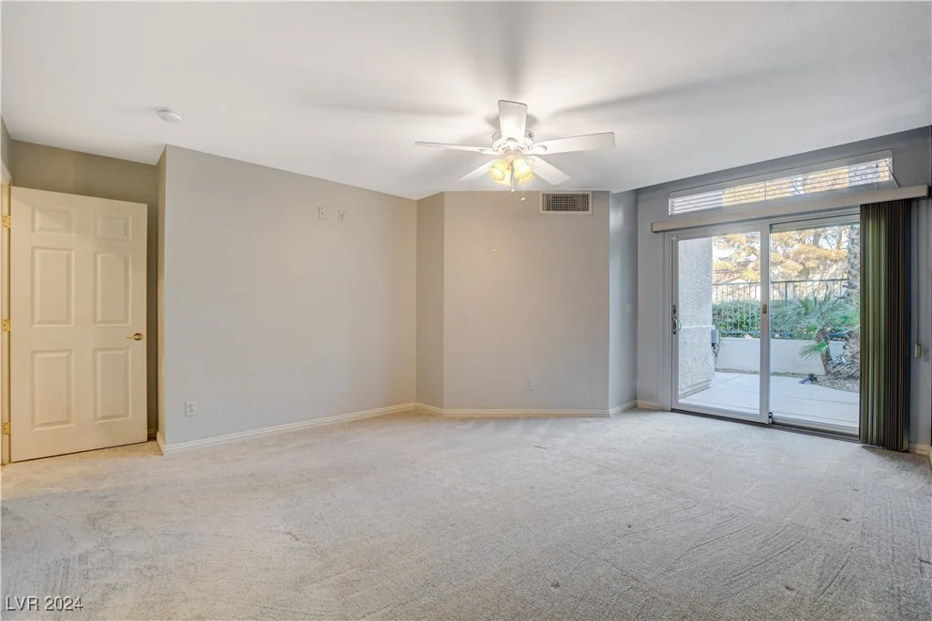 7844 Bluewater, Las Vegas, NV 89128