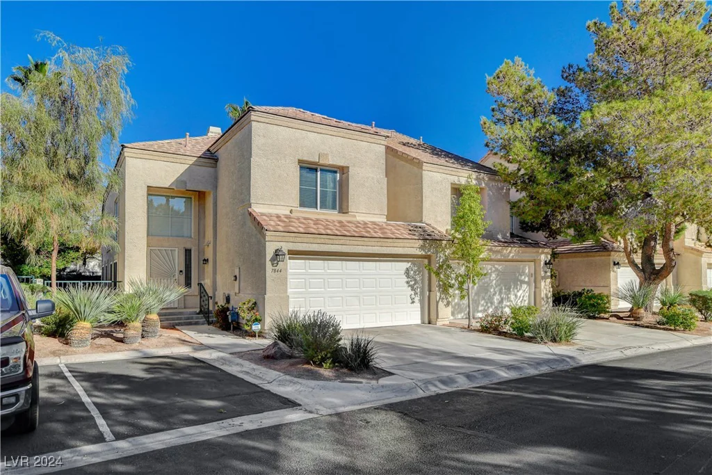 7844 Bluewater, Las Vegas, NV 89128