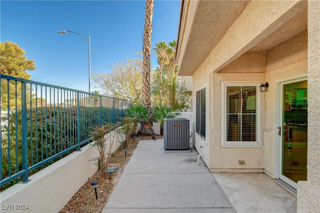 7844 Bluewater, Las Vegas, NV 89128