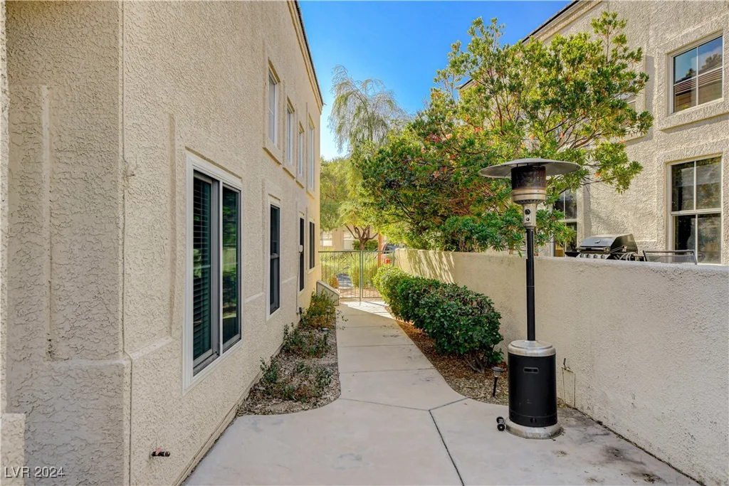 7844 Bluewater, Las Vegas, NV 89128
