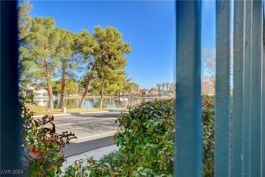 7844 Bluewater, Las Vegas, NV 89128