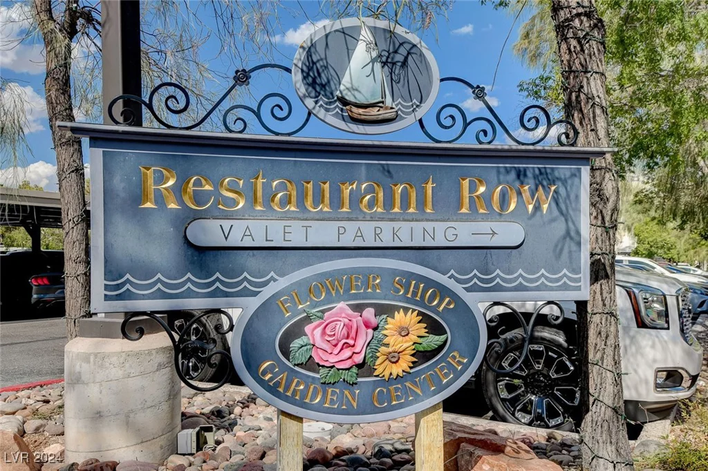 7844 Bluewater, Las Vegas, NV 89128