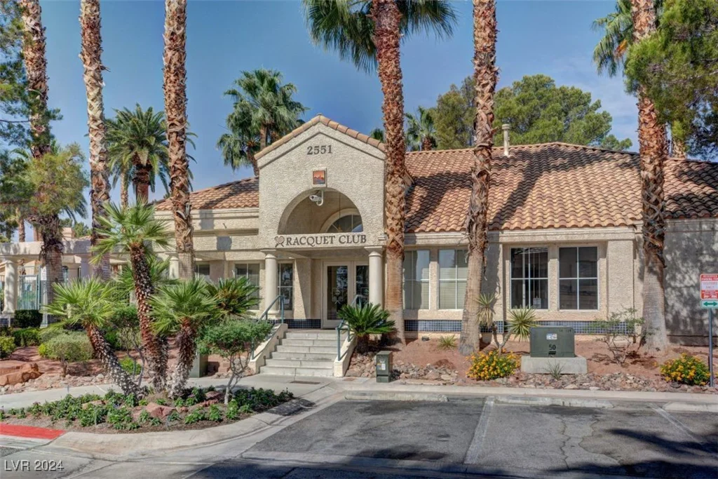 7844 Bluewater, Las Vegas, NV 89128