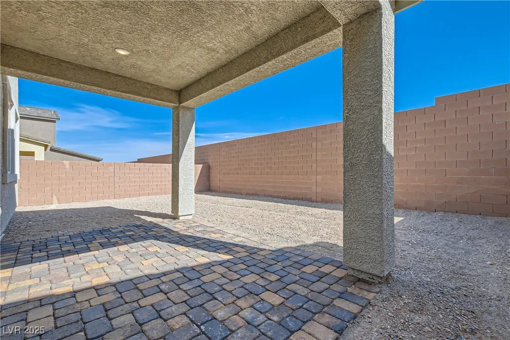 9881 Lost Horse, Las Vegas, NV 89178