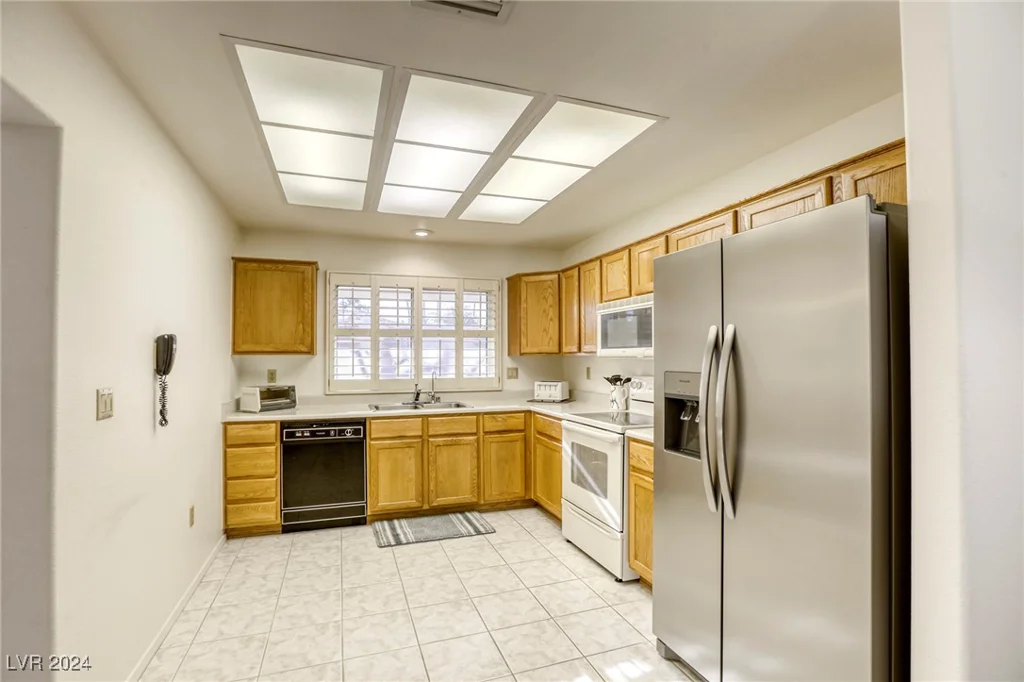 8745 Smokey, Las Vegas, NV 89134