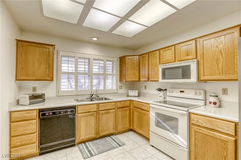 8745 Smokey, Las Vegas, NV 89134