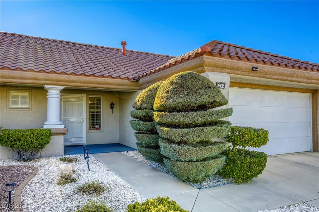 8745 Smokey, Las Vegas, NV 89134