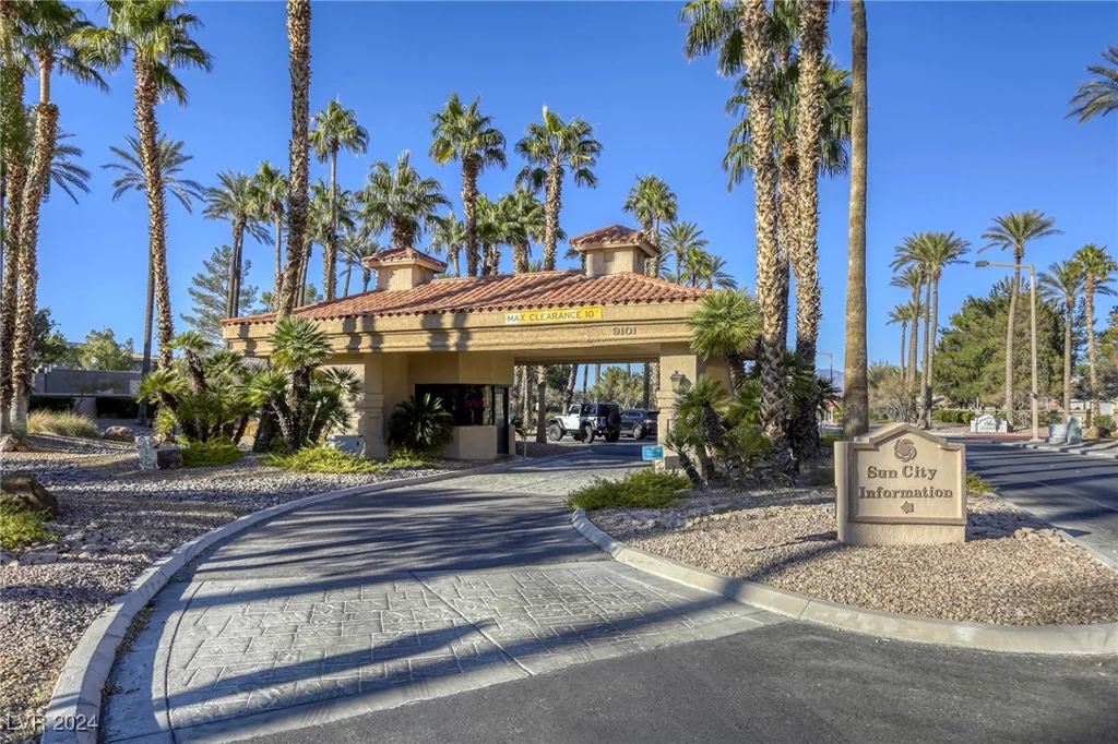 8745 Smokey, Las Vegas, NV 89134