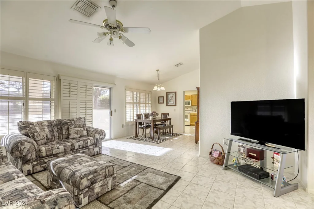 8745 Smokey, Las Vegas, NV 89134