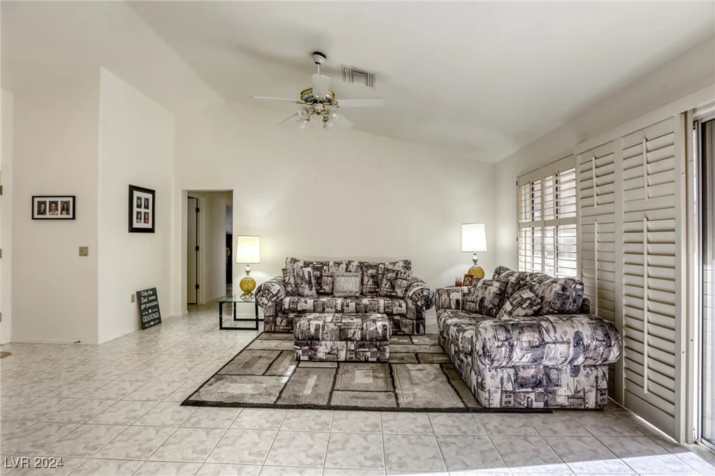 8745 Smokey, Las Vegas, NV 89134