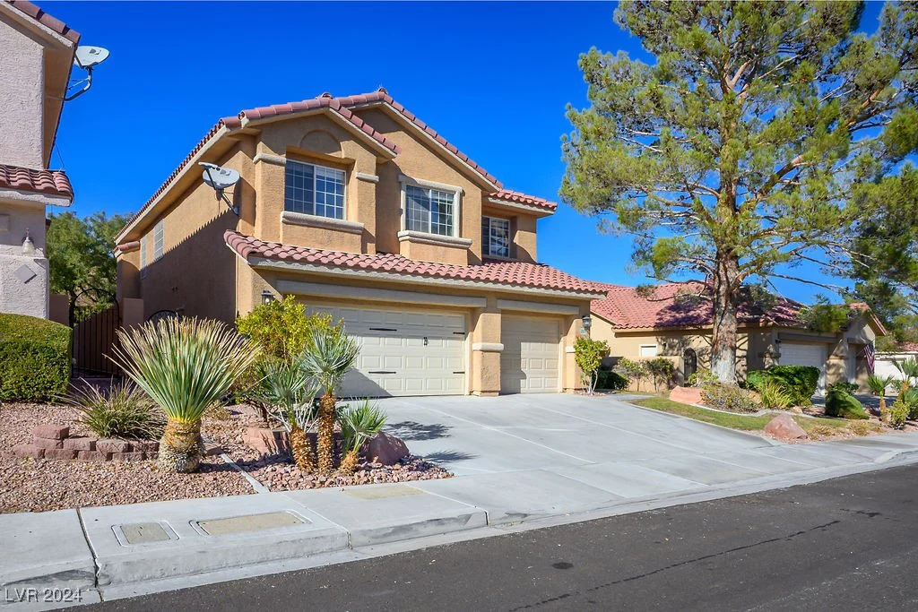 2033 Sedona Creek, Las Vegas, NV 89128