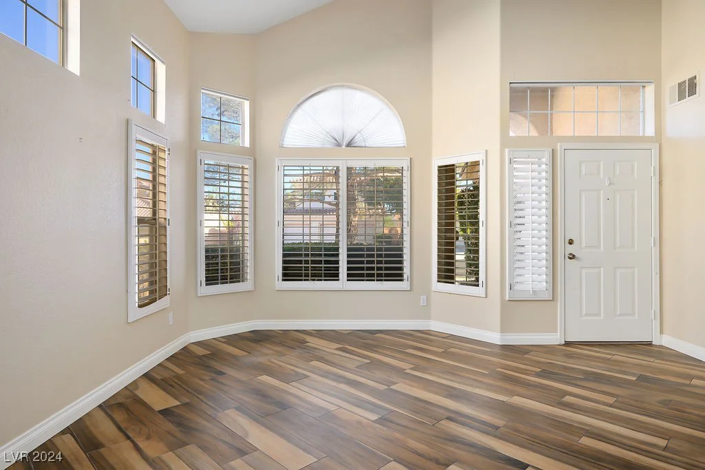 2033 Sedona Creek, Las Vegas, NV 89128